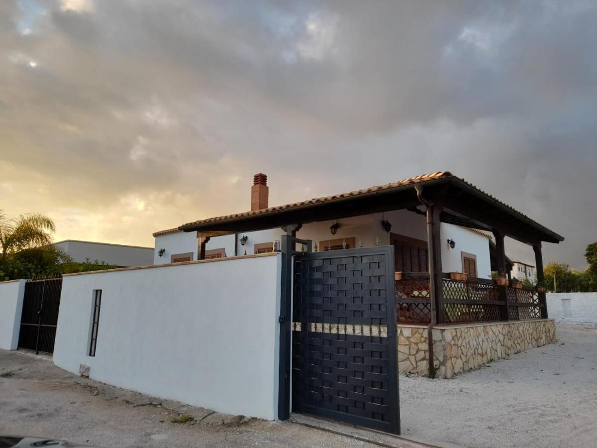סן לאונה Villamare Iris מראה חיצוני תמונה